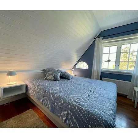 Schroeder's House House 2 *